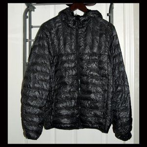 TUMI TUMIPAX Packable Travel Puffer Jacket